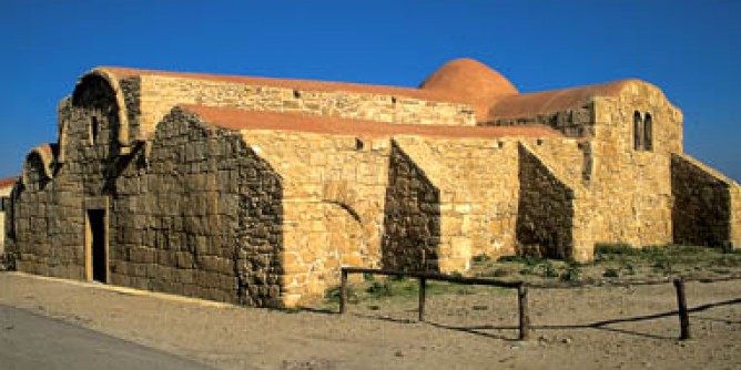 Cabras, la chiesa pi antica della Sardegna  a rischio crollo