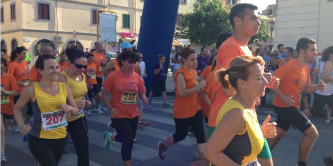 I <i>runner</i> di Poste italiane a Corri Porto Torres