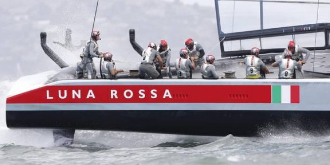 Luna rossa orgoglio per la Sardegna