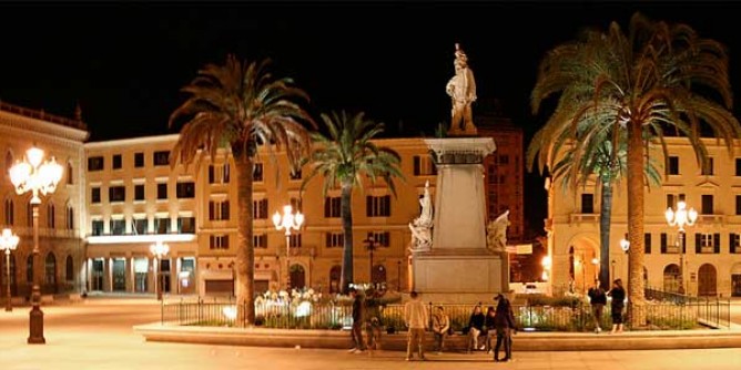 8 marzo, Vigili in Piazza dItalia