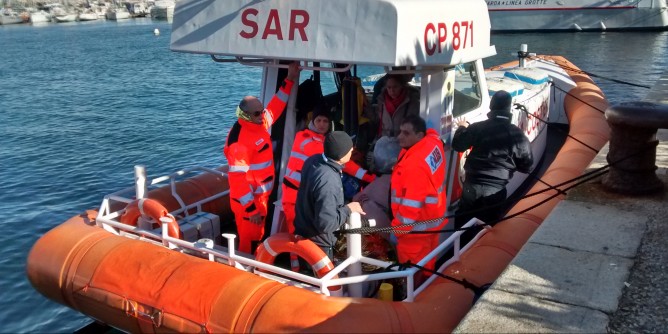 Grotte Nettuno: soccorso turista infortunato