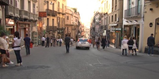 Dal 6 luglio via ai saldi estivi in Sardegna