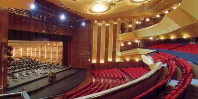 Il Teatro Lirico di Cagliari riapre sala e foyer