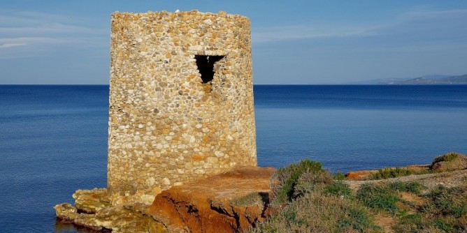 Torre Platamona a rischio: parte la mobilitazione