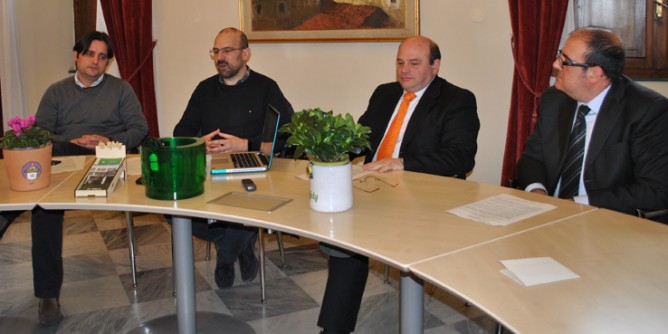 Lifely dal vaso al social network: presentata start-up a Sassari