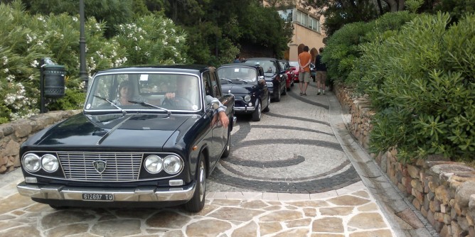 Sfilata di auto depoca a Porto Rotondo