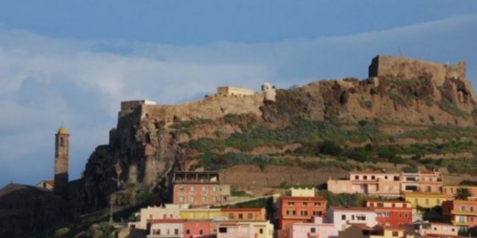 Castelsardo dedica una giornata al ceramista Silecchia