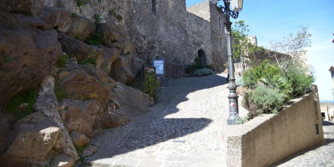 A Castelsardo arriva RespirArte: capolavori magici