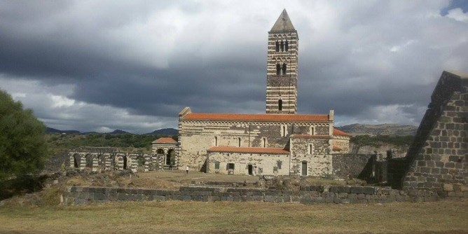 Si far impianto eolico vicino Basilica Saccargia