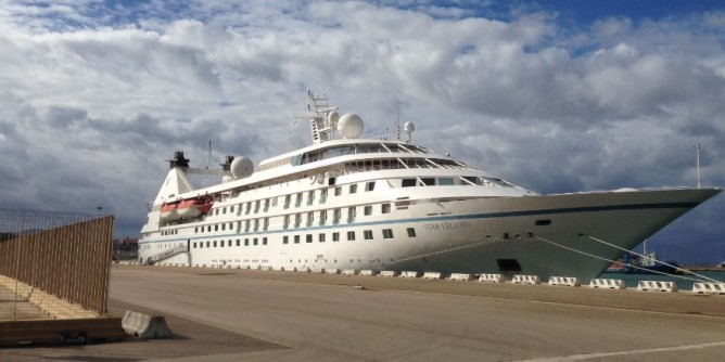 In Gallura vento soffia a 150 km. Nave parte dopo 36 ore