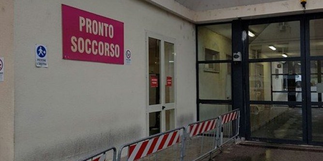 Sassari: bimba precipita dal balcone