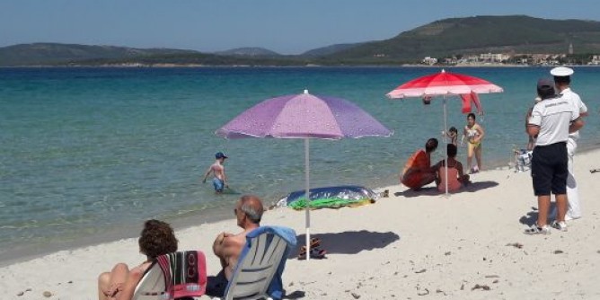 Turista australiano muore a Chia