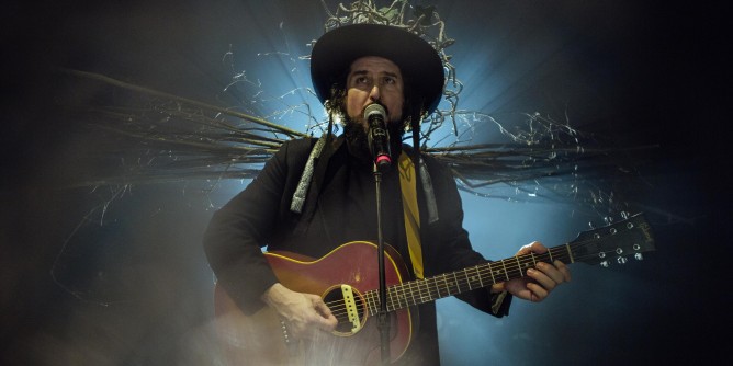 Vinicio Capossela: tour a Cagliari e Sassari