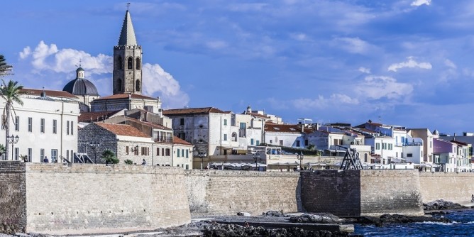 Tassa soggiorno: Olbia, Arzachena, segue Alghero