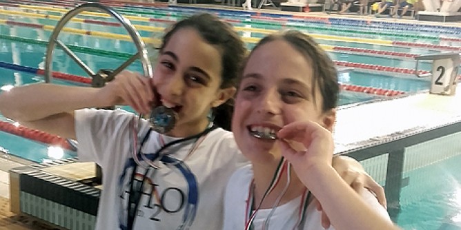 Nuoto: carico di medaglie per l´<i>Ah2o</i>