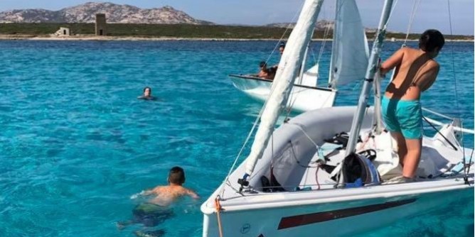 Scuola estiva di vela a Stintino