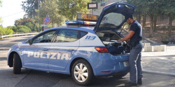 Auto si ribalta nel Sassarese, un morto