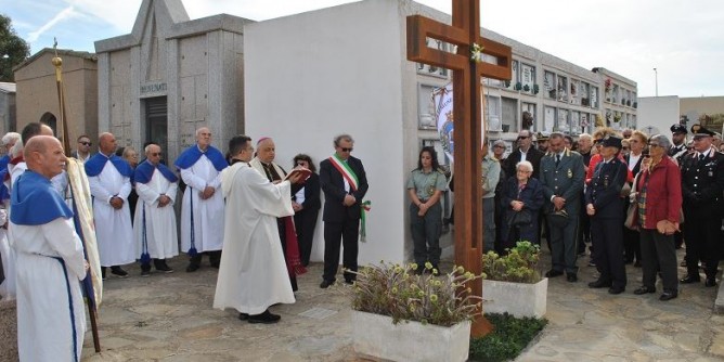 Stintino: cappella del cimitero intitolata a Cristo Risorto