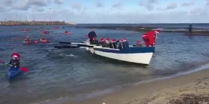 <i>Kayak Christmas</i>: Babbo Natale arriva dal mare