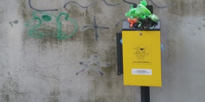 Dog Box stracolmi, disservizio perenne in via Mentana