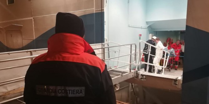 Porto Torres, soccorso 78enne sulla nave da crociera