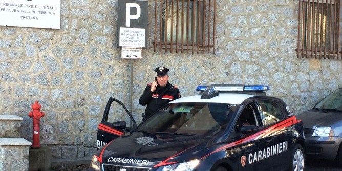 Minaccia la moglie: arrestato a Tortol