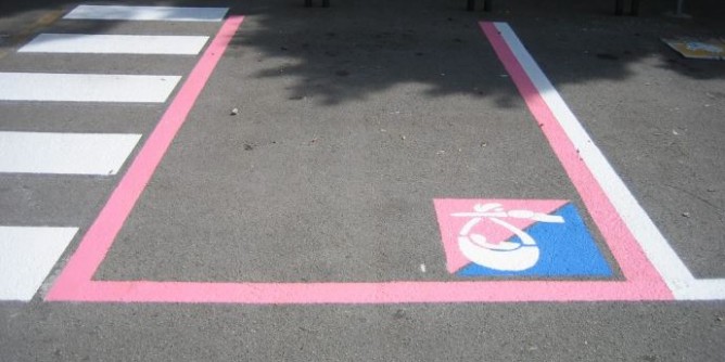 Parcheggi rosa: la Rete delle donne chiede rispetto