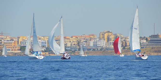 Buon <i>vento</i> per la Regata Corallium rubrum