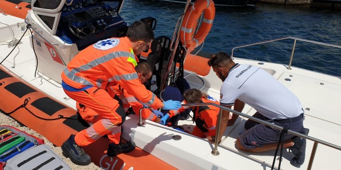 Cala Gonone: ferita grave in mare