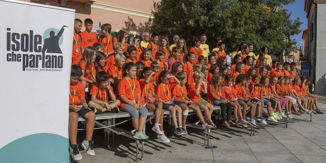 A settembre, Isole che parlano ai bambini