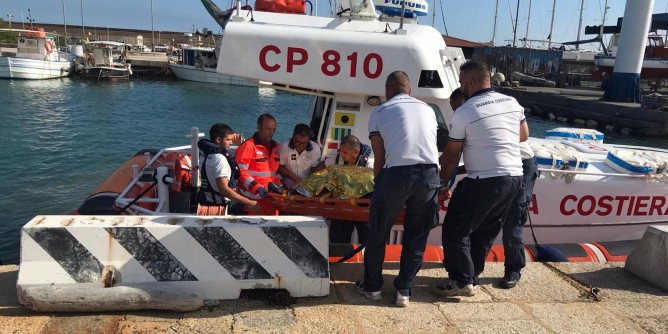 Malore a bordo: la Guardia costiera salva turista bulgaro