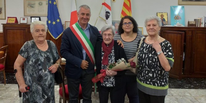 Festa dei nonni: centenaria a Porta Terra