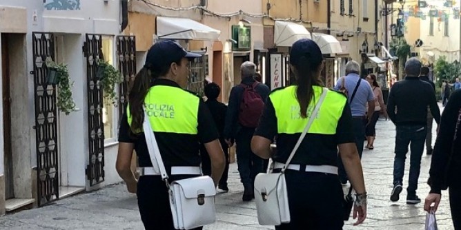 Lungomare di Alghero come ai Navigli