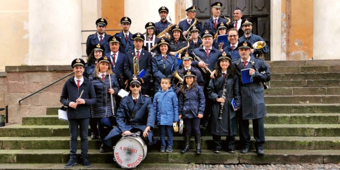 Domenica delle Palme, Banda in chiesa