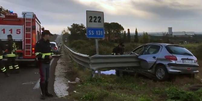 Infilzato dal guard rail sulla Sassari-Porto Torres