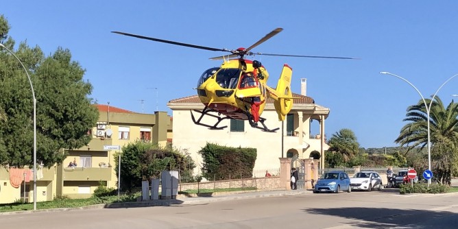 47enne precipita sulla scogliera dell´Alghero-Bosa