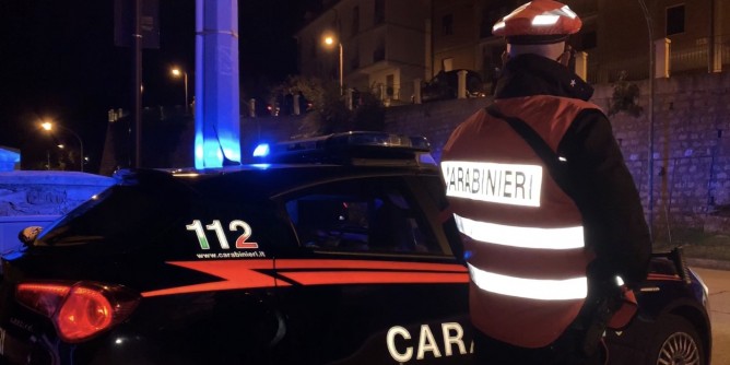 Festa abusiva in villa a Ossi, blitz dei carabinieri