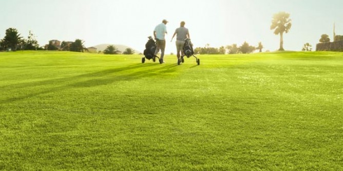 Golf, <i>silenzio</i> sul campo pratica. Sport per tutti, dimostriamolo