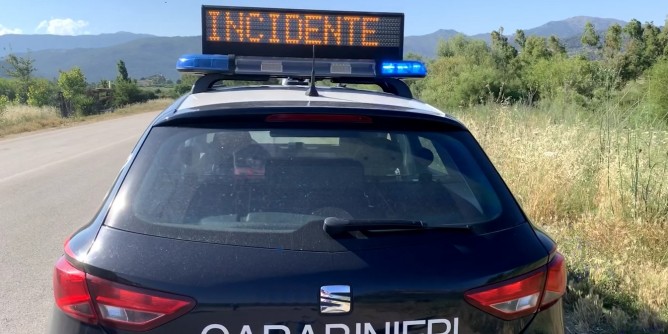 Auto in mare, muore 19enne a Capoterra