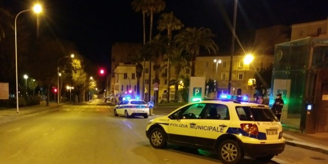 Schianto nelle vie della movida: p controlli a Sassari