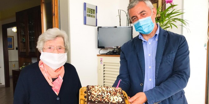 105 anni per la <i>nonnina</i> di Alghero