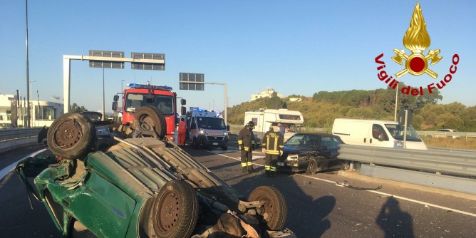 Schianto alle porte di Olbia: due feriti