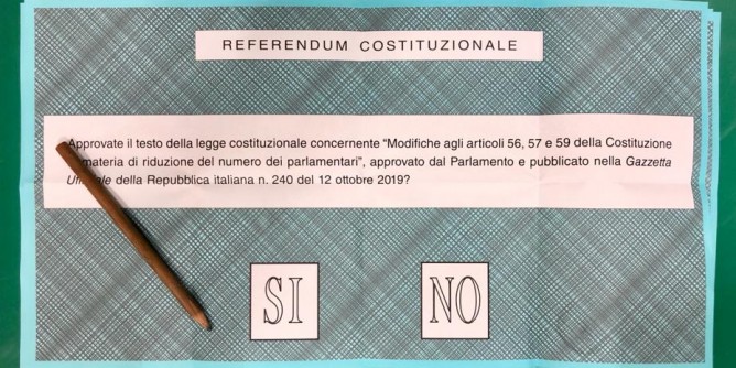 <i>S</i> al 67%, lIsola si taglia 9 parlamentari