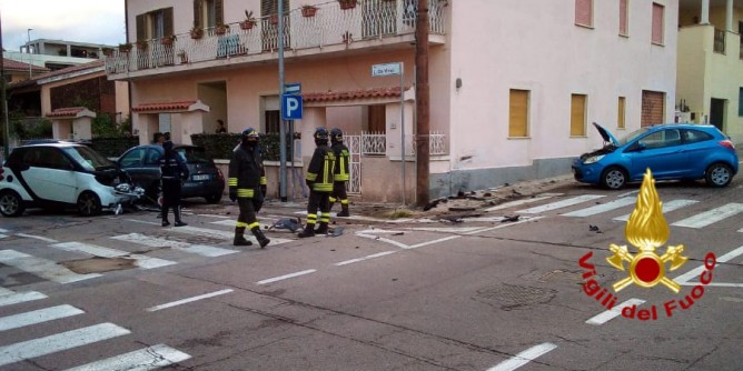 Olbia, schianto all´incrocio: due feriti