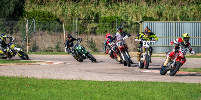 Motociclismo: spettacolo a Girasole