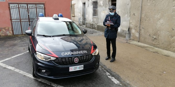 Valledoria: il cane abbaia ed il vicino lo bastona