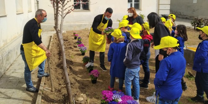 Laboratori <i>green</i> nelle scuole sarde