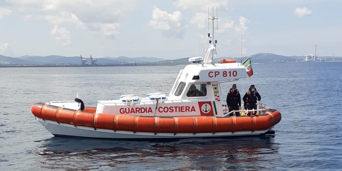 Marcedd, pescatore col motore in avaria 