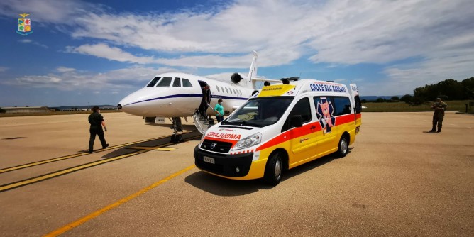 Volo Alghero-Genova per bimbo di 6 mesi