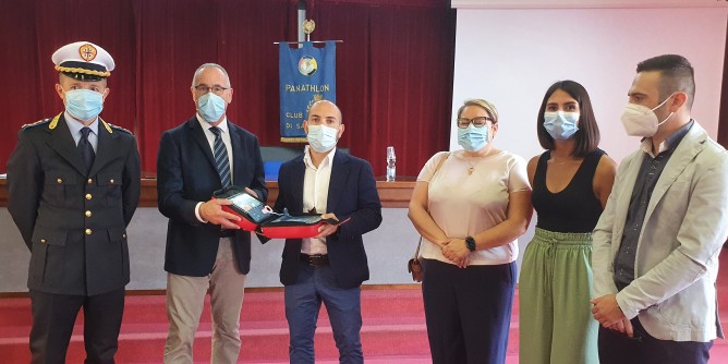 Defibrillatore ai Vigili di Sassari